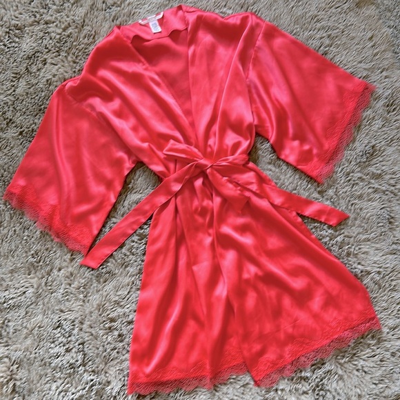 VS Hot Pink Silky Robe - Picture 4 of 6